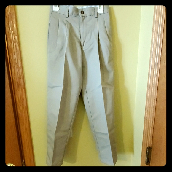 arrow khaki pants